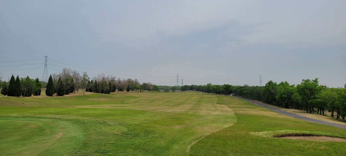 아로마CC (Aroma Golf Club, 회원제 · 현재 18홀 운영) 1