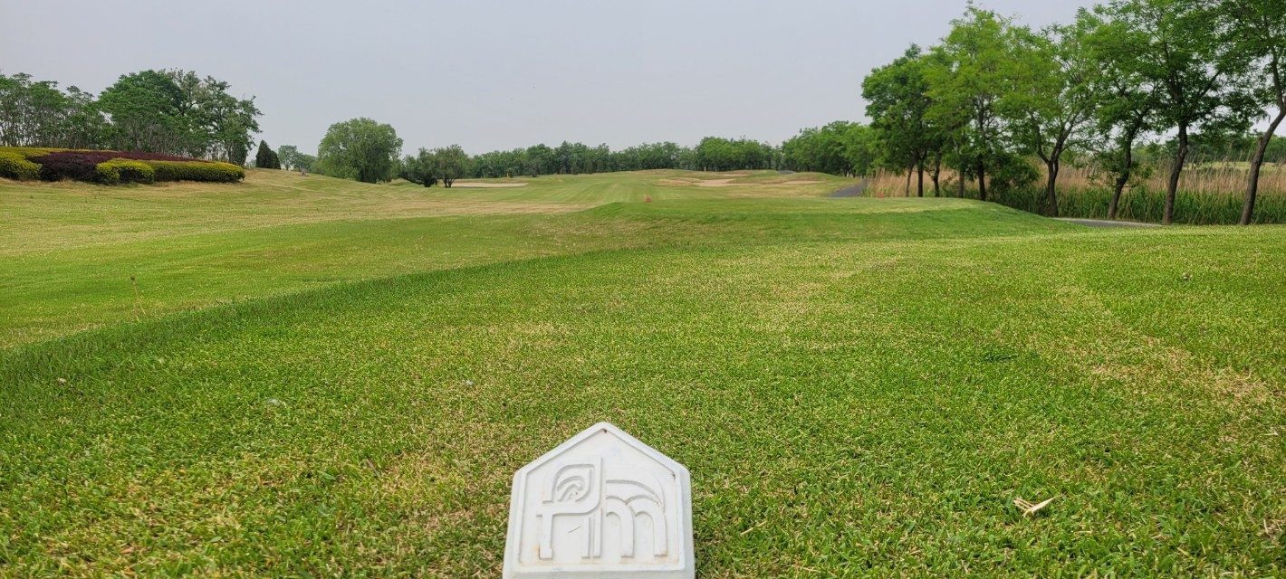 아로마CC (Aroma Golf Club, 회원제 · 현재 18홀 운영) 2