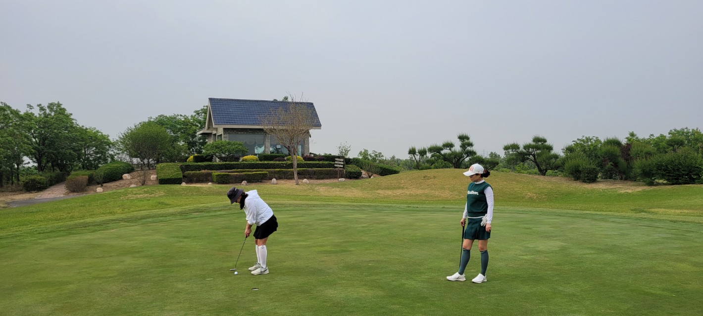 아로마CC (Aroma Golf Club, 회원제 · 현재 18홀 운영) 5